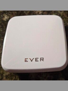EVER Blur Perfecting Face Powder